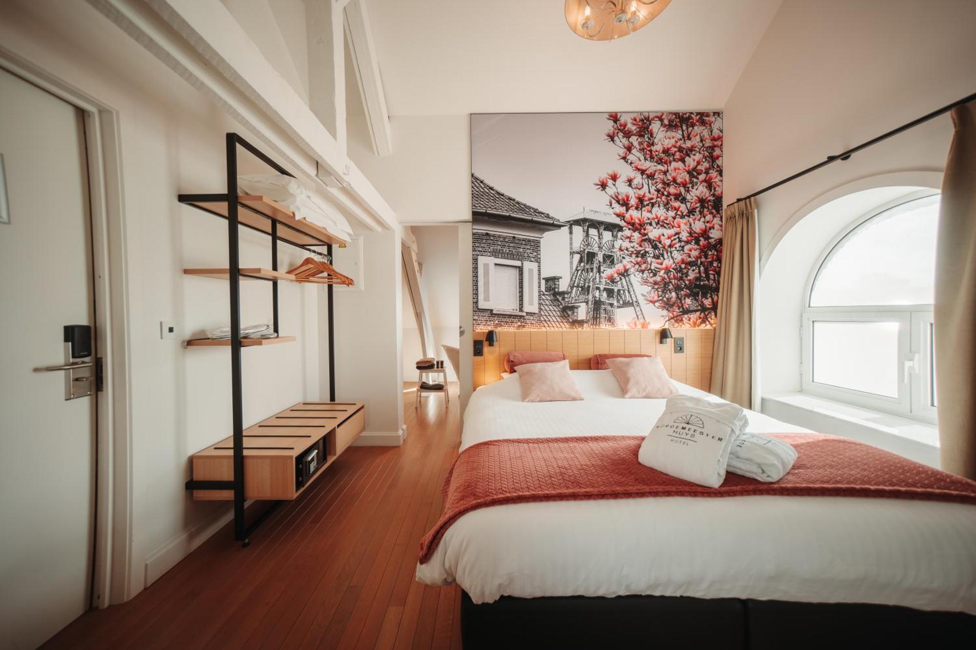 Boetiekhotel Burgemeesterhuys Beringen Buitenkant foto